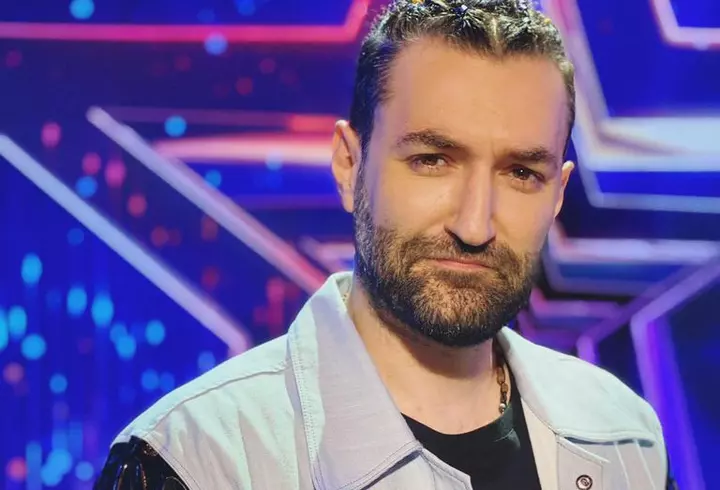 Mirela Vaida, totul despre debutul în televiziune, de acum 16 ani: "La prima emisiune am intrat în direct în trening. Am pornit de la munca de jos" / EXCLUSIV