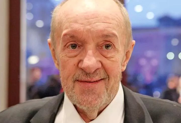 Alex Bodi a scos la vânzare vila din care a fost ridicat de mascați! Ce sumă colosală cere pentru locuința "în stil mediteranean" din Pipera