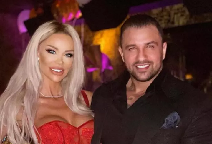 Mirela Vaida, totul despre debutul în televiziune, de acum 16 ani: "La prima emisiune am intrat în direct în trening. Am pornit de la munca de jos" / EXCLUSIV