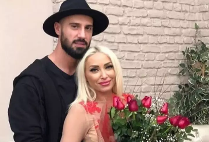 Solistul de muzică populară Dumitru Stroie a murit într-un accident de mașină. Avea 30 de ani