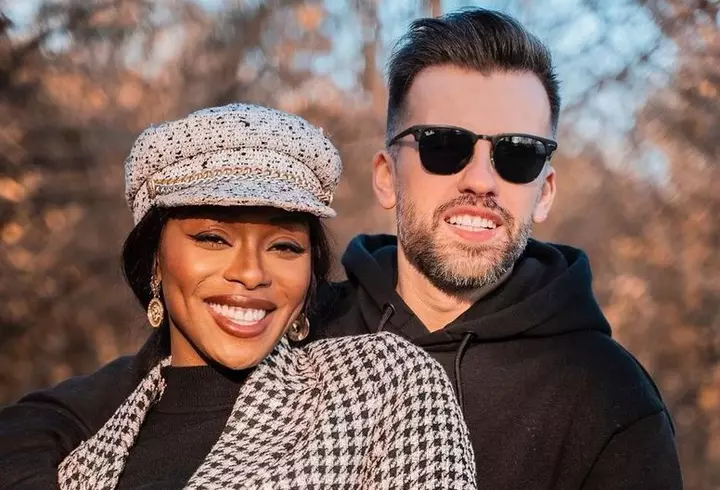 S-a mutat în India, dar nu a scăpat de problemele din România! Iulia Vântur, pe cale să piardă tot într-un proces