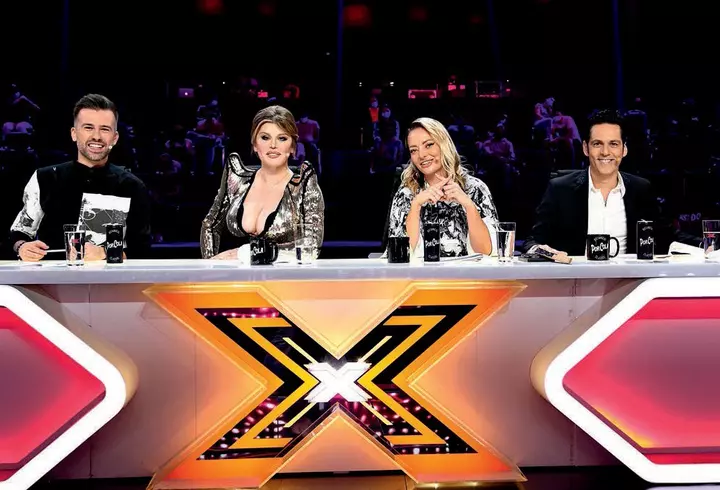 Solistul de muzică populară Dumitru Stroie a murit într-un accident de mașină. Avea 30 de ani