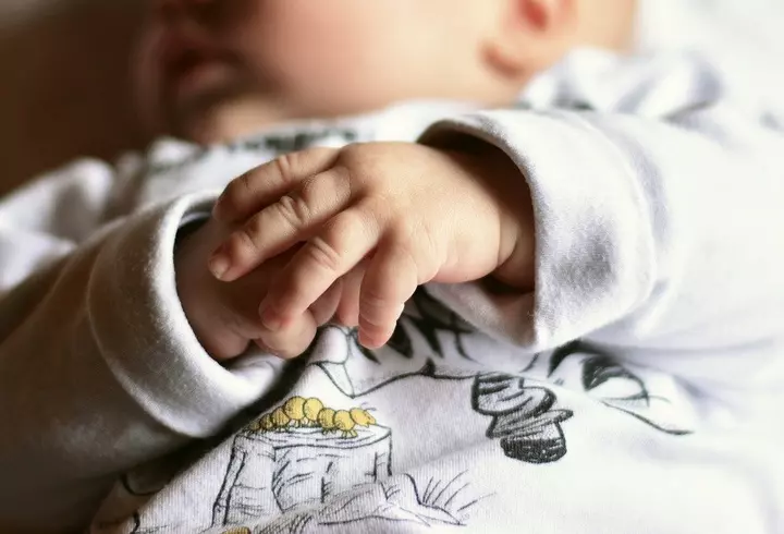 Studiu: COVID-19 ar putea evolua într-o boală sezonieră, similară răcelilor