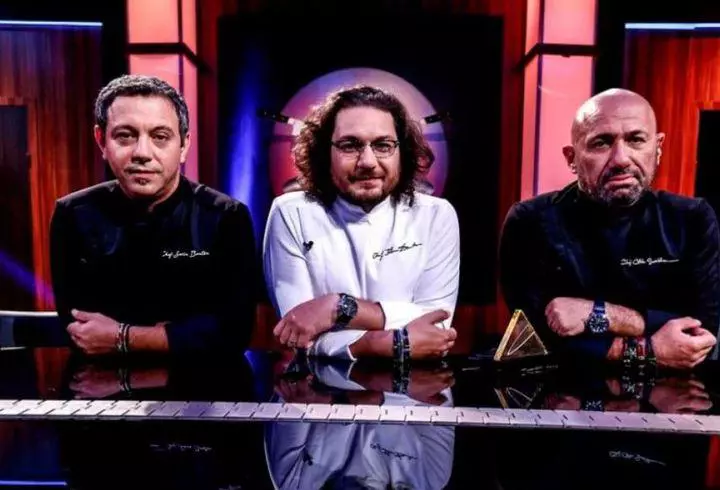 cine-este-marele-castigator-chefi-la-cutite-1