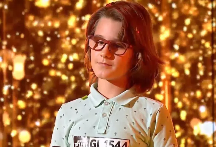 Cum a cunoscut-o Smiley pe Rihanna. Au avut un schimb de replici acid: "Tu cine ești?!"