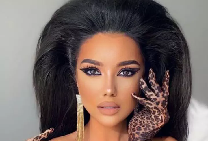 Cine este Bia Khalifa, concurenta de la iUmor care l-a șocat pe Mihai Bendeac. A purtat măști de protecție în loc de lenjerie intimă