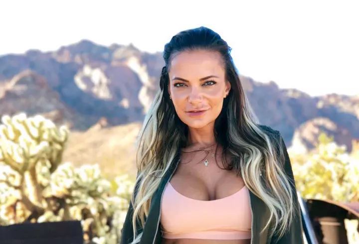 Cine este Bia Khalifa, concurenta de la iUmor care l-a șocat pe Mihai Bendeac. A purtat măști de protecție în loc de lenjerie intimă