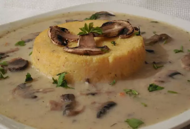 Clătite de post. Rețetă din câteva ingrediente