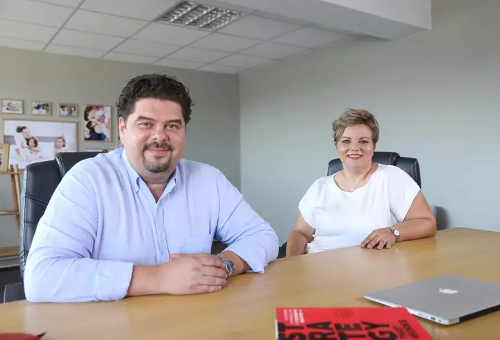 Iulia Albu a criticat-o dur pe Oana Roman: "O fotografie atât de prelucrată"