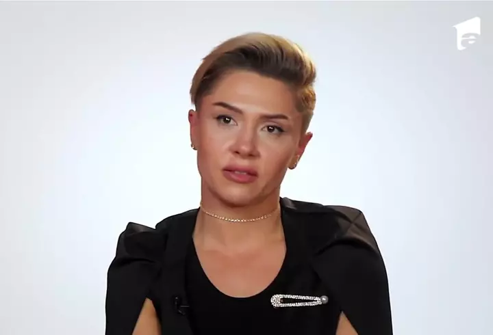 Iulia Albu a criticat-o dur pe Oana Roman: "O fotografie atât de prelucrată"