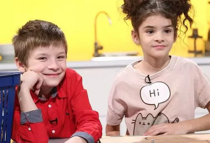 Iulia Albu a criticat-o dur pe Oana Roman: "O fotografie atât de prelucrată"