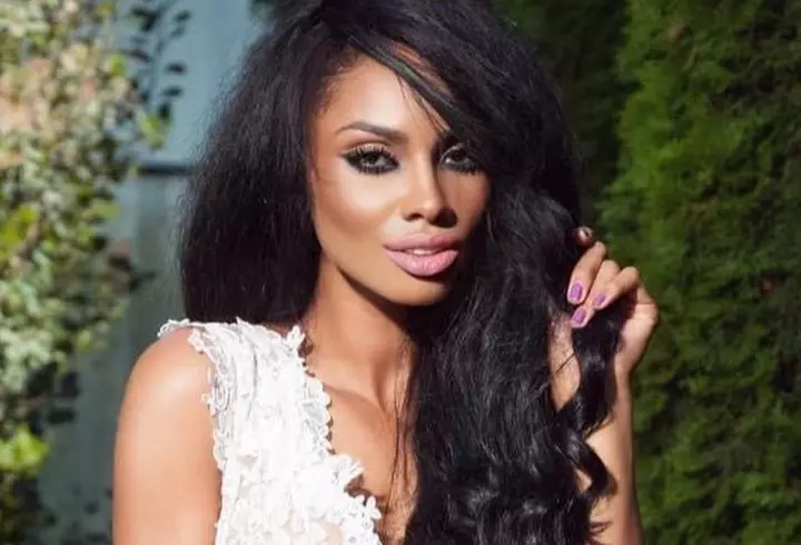 Iulia Albu a criticat-o dur pe Oana Roman: "O fotografie atât de prelucrată"