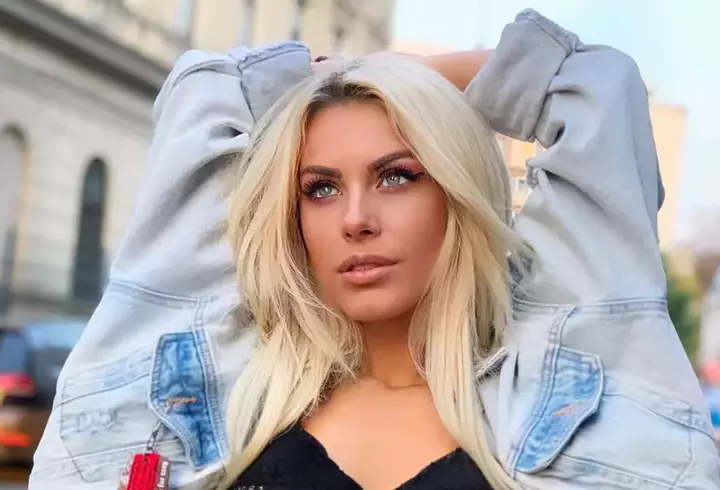 Cine este și cum arată fratele lui Dani Oțil. Ce relație au cei doi acum