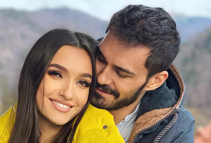 Cine este și cum arată fratele lui Dani Oțil. Ce relație au cei doi acum