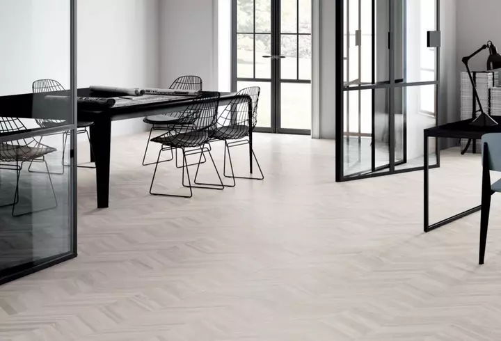 (P) Funcții și accesorii potrivite pentru o vitrină frigorifică