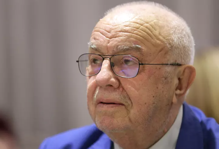 Cum arată mama lui Jennifer Lopez, la 75 de ani. Pare de 50