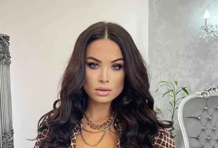 Lora s-a accidentat grav în timpul unor filmări: "S-a fisurat osul". Cum a apărut la Vorbește lumea