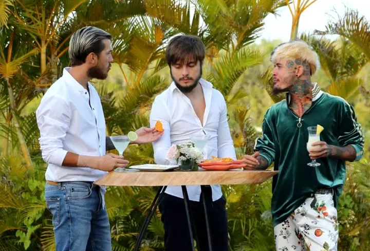 Cum a cunoscut-o Smiley pe Rihanna. Au avut un schimb de replici acid: "Tu cine ești?!"