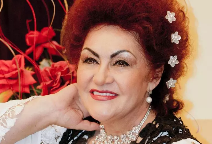 Cum a cunoscut-o Smiley pe Rihanna. Au avut un schimb de replici acid: "Tu cine ești?!"