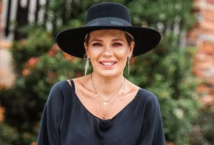 Denisa Jurcan de la Insula Iubirii se mărită! Un fost concurent de la Puterea Dragostei a cerut-o în căsătorie