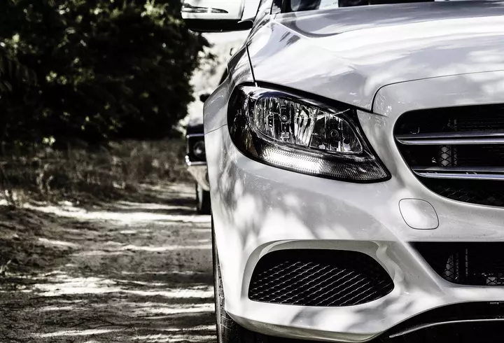 (P) Funcții și accesorii potrivite pentru o vitrină frigorifică