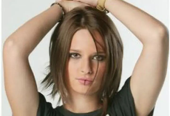 Denisa Jurcan de la Insula Iubirii se mărită! Un fost concurent de la Puterea Dragostei a cerut-o în căsătorie