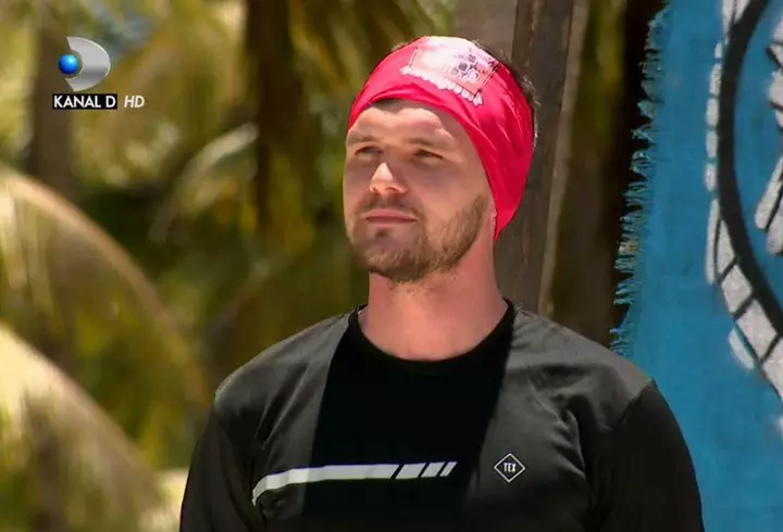 Florin Chilian și-a vândut lucrurile din casă pentru a investi în muzică: „Am rămas doar cu uşa de la intrare şi cu o cadă veche”