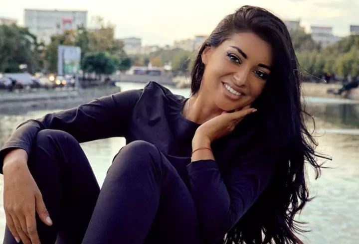 Ce sfat a primit Adela Popescu de la tatăl ei, înainte de a treia naștere: "Vă trec tinerețile, așa că..."