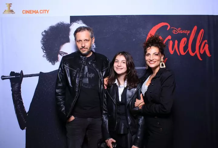 Florin Chilian și-a vândut lucrurile din casă pentru a investi în muzică: „Am rămas doar cu uşa de la intrare şi cu o cadă veche”