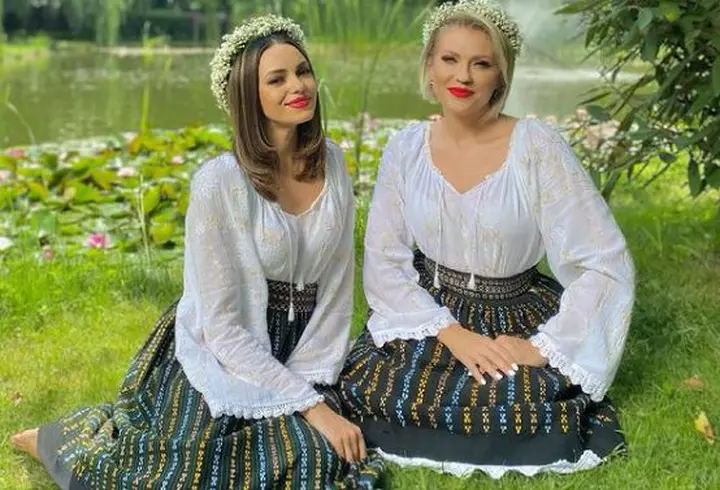 Ce sfat a primit Adela Popescu de la tatăl ei, înainte de a treia naștere: "Vă trec tinerețile, așa că..."