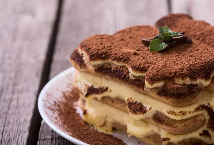 Rețetă de tartă cu căpșuni. Cel mai gustos desert