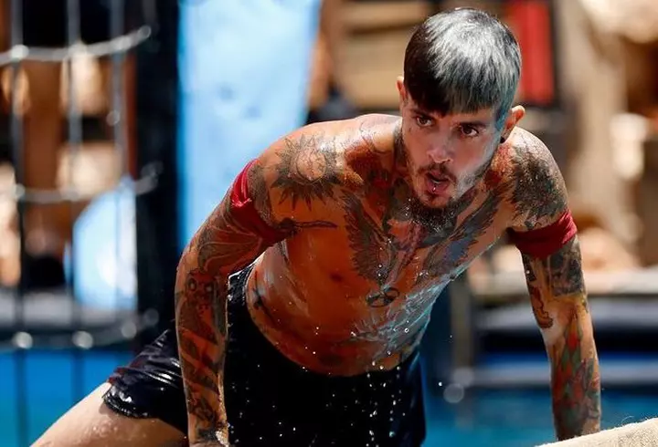 Florin Chilian și-a vândut lucrurile din casă pentru a investi în muzică: „Am rămas doar cu uşa de la intrare şi cu o cadă veche”