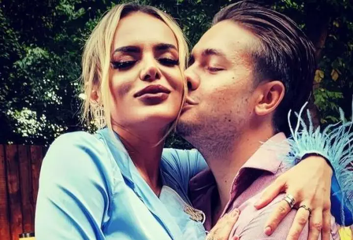 Cum arată Oana Roman nemachiată: "Am 45 de ani și mă simt..."