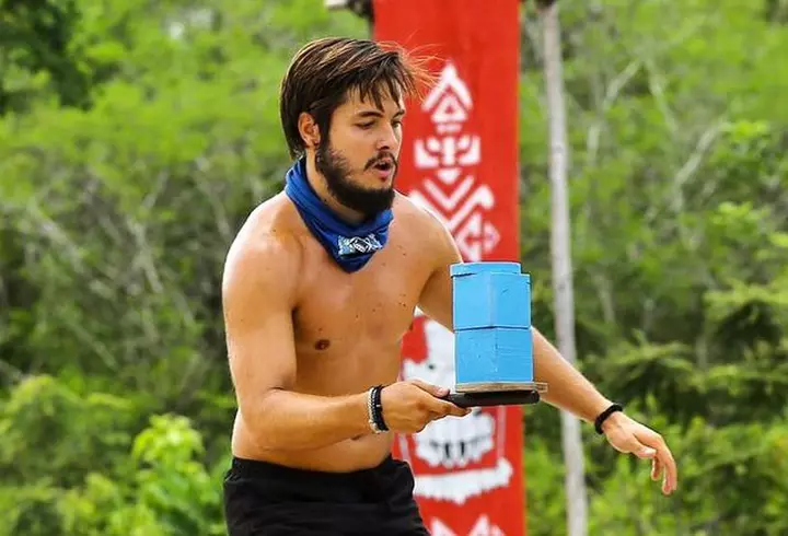 Elena Udrea și soțul ei, evacuați de urgență din hotel, din cauza incendiului din Mykonos