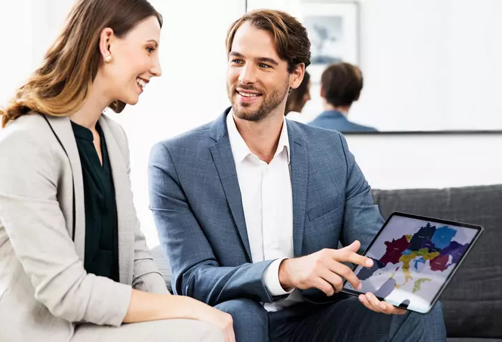 (P) Moda de club. Un scurt ghid vestimentar pentru femei