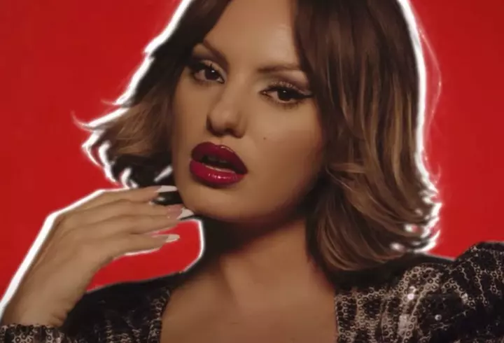 Elena Udrea și soțul ei, evacuați de urgență din hotel, din cauza incendiului din Mykonos