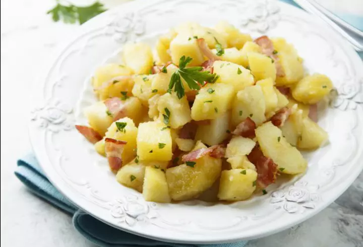 Prăjitură cu caise și iaurt. Cea mai simplă rețetă