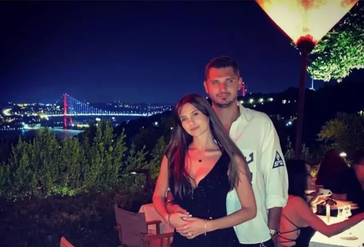 Și Jennifer Lopez are celulită! Cum arată vedeta, în pantaloni scurți