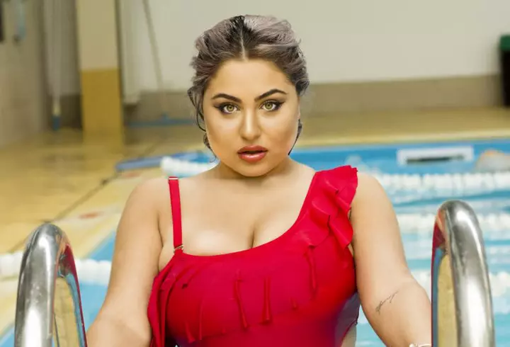 Elena Udrea și soțul ei, evacuați de urgență din hotel, din cauza incendiului din Mykonos