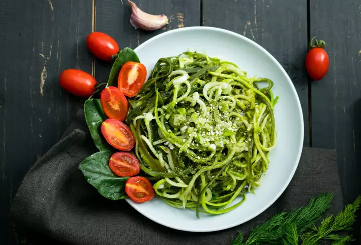 Rețetă de castraveți murați opăriți. Ingrdientul secret