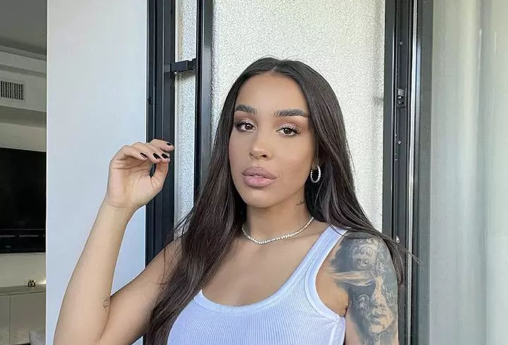 Giulia Nahmany, ședință foto în costum de baie: „O siluetă de model nu face o femeie să fie mai bună”