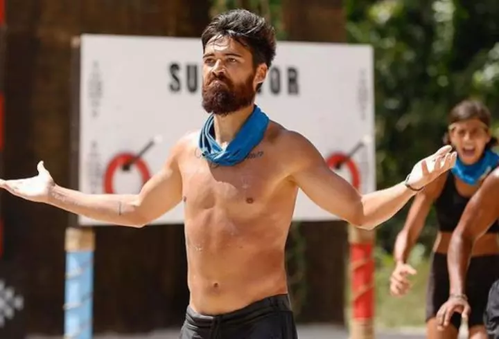 Elena Udrea și soțul ei, evacuați de urgență din hotel, din cauza incendiului din Mykonos