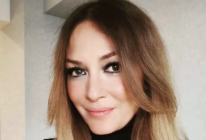 Giulia Nahmany, ședință foto în costum de baie: „O siluetă de model nu face o femeie să fie mai bună”