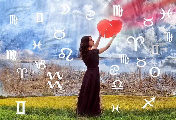 Influencerița Miss Mercedes Morr, găsită moartă în apartamentul ei. Poliția crede că este vorba de o crimă