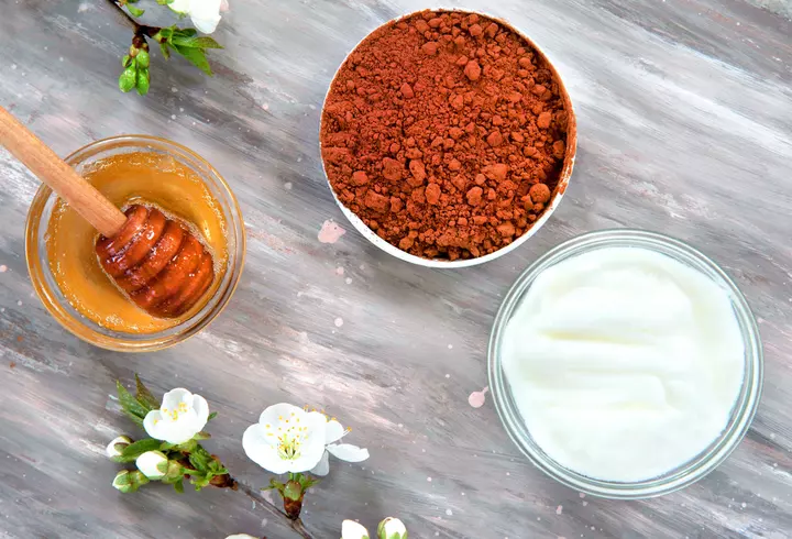 Influencerița Miss Mercedes Morr, găsită moartă în apartamentul ei. Poliția crede că este vorba de o crimă