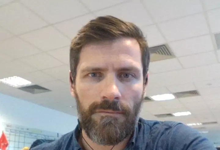 Cine este Mr. Pink. Fostul iubit al Monicăi Gabor a fost călugăr tibetan