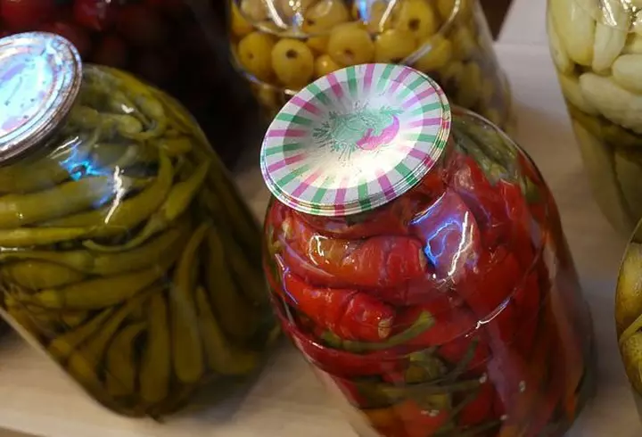 Pizza cu blat de dovlecei. Rețetă simplă și dietetică