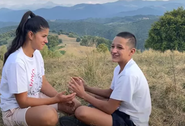 Bianca Comănici de la Puterea Dragostei, dezvăluiri intime: „M-am pupat cu o fată”