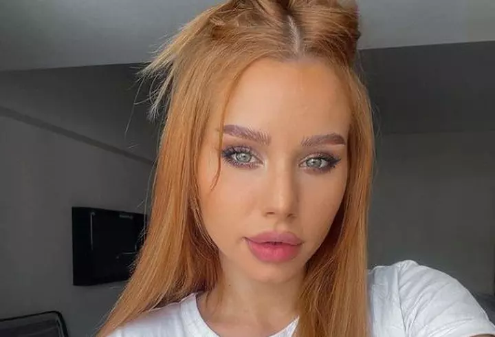 Bianca Comănici de la Puterea Dragostei, dezvăluiri intime: „M-am pupat cu o fată”