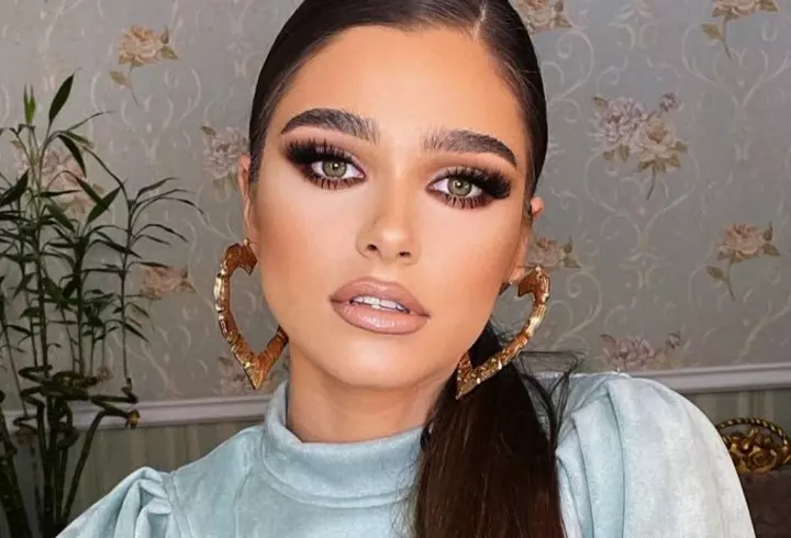 Cine este Otniela de la Bravo, ai stil! A stârnit pasiuni în showbiz